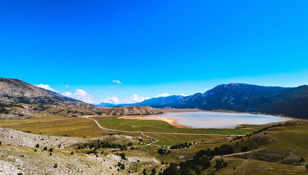 Possibility of acquiring title to real estate by foreign persons in